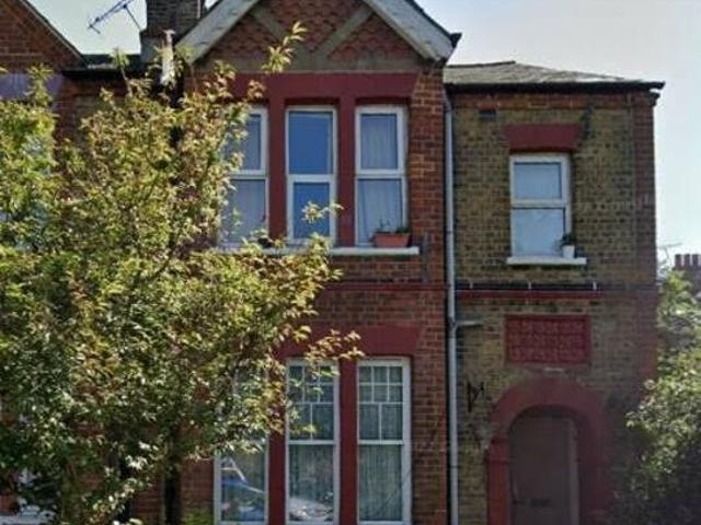 House for rent in Lyons, Greater London