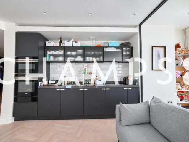 Flat for rent in Cat Hill