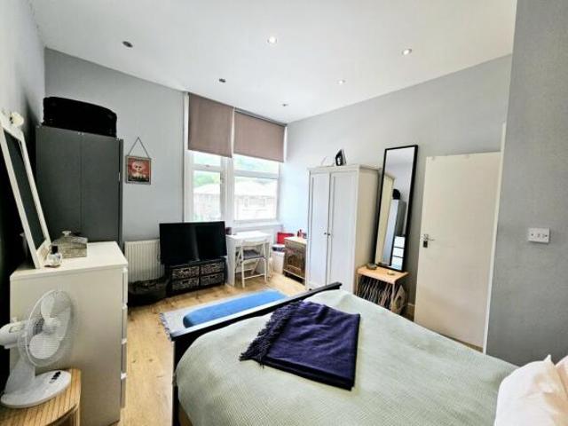 Flat for rent in Highgate, Greater London
