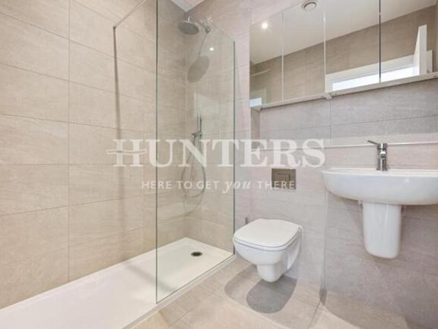 Flat for rent in Cat Hill