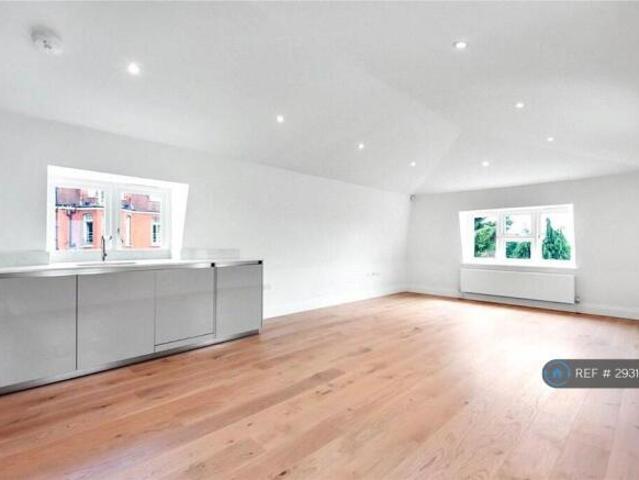 Flat for rent in Cat Hill