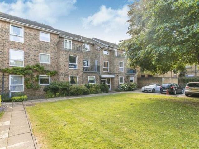 Flat for rent in Twickenham, Greater London