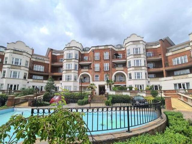 House for rent in Ascot