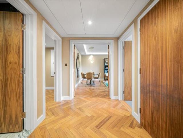 Flat for rent in Cat Hill