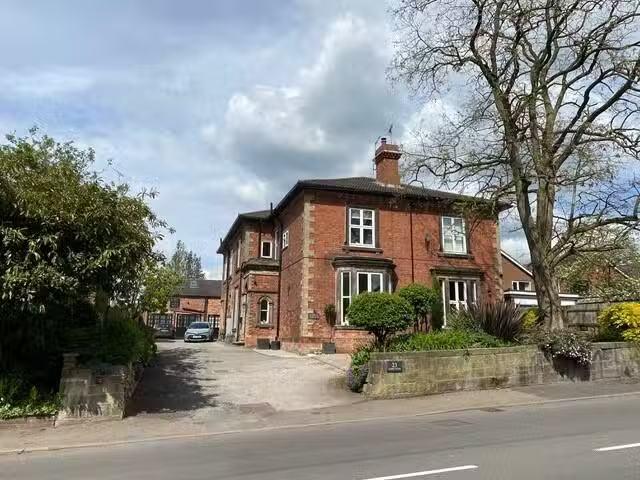 House for rent in Winshill, Beamhurst