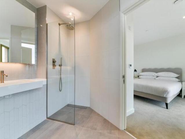 Flat for rent in Cat Hill
