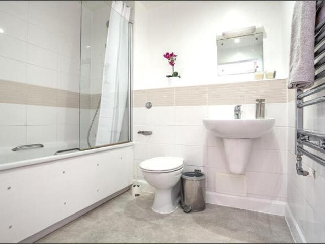 Flat for rent in Cat Hill