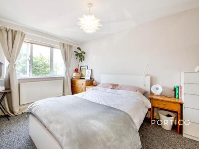 Flat for rent in Cat Hill