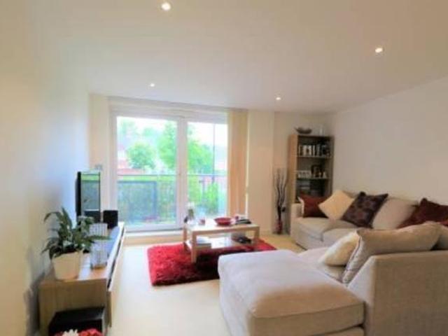 House for rent in Surrey