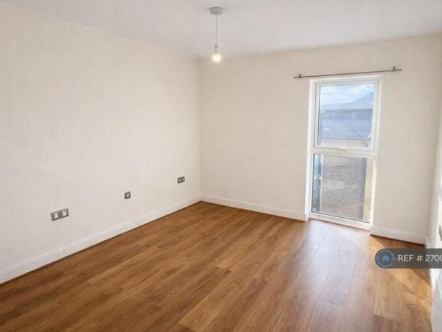 Flat for rent in Cat Hill