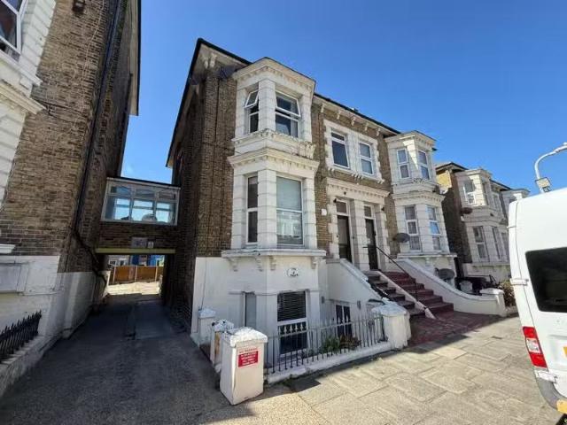House for rent in Cliftonville West, Acol