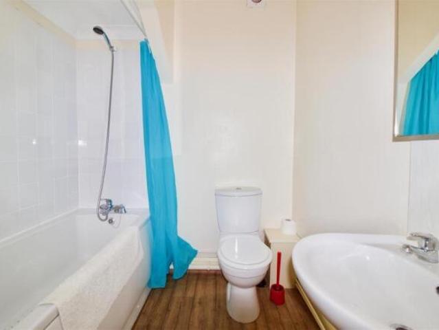 Flat for rent in Cliftonville West, Acol