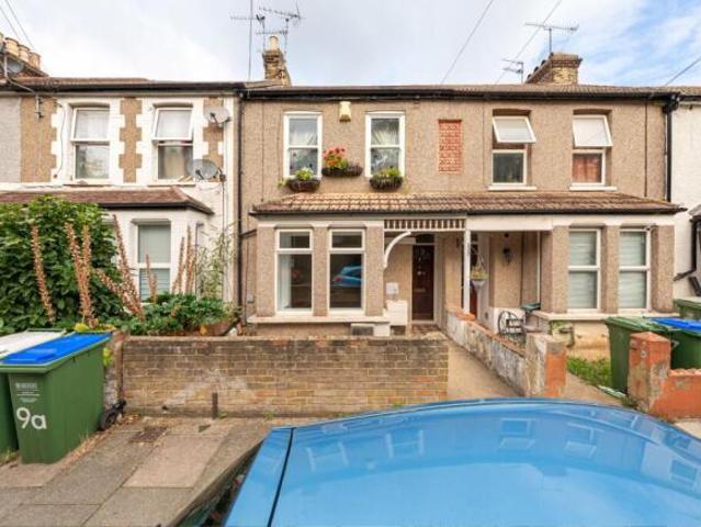 Flat for rent in Erith, Greater London