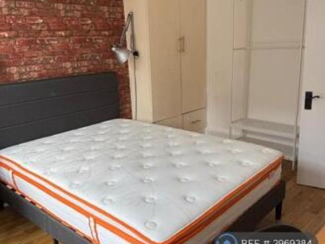 Flat for rent in Cat Hill