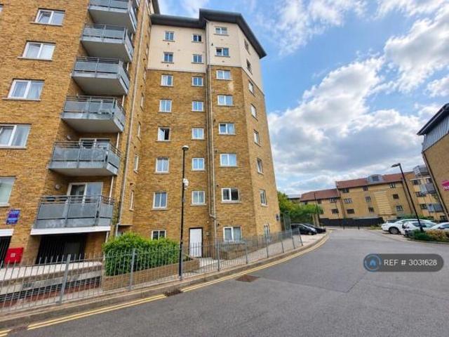 Flat for rent in Cat Hill