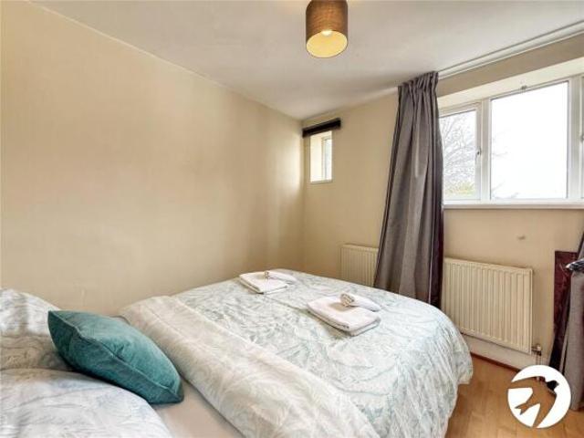 Flat for rent in Avery Hill, Greater London