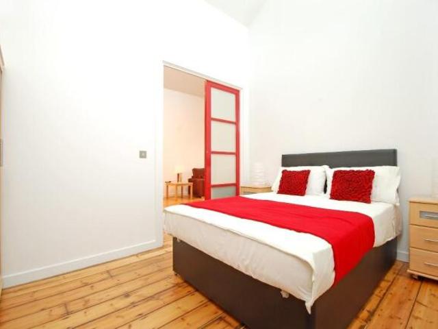 Flat for rent in Cat Hill