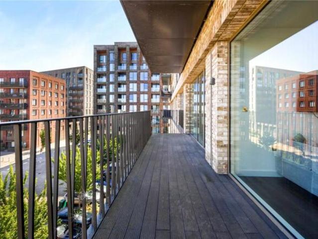 Flat for rent in Cat Hill