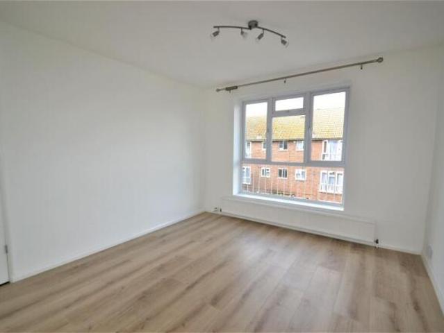 Flat for rent in Cat Hill