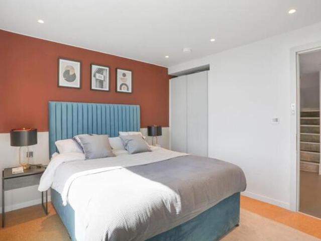 Flat for rent in Cat Hill