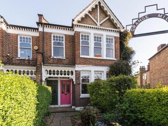 House for rent in Lyons, Greater London