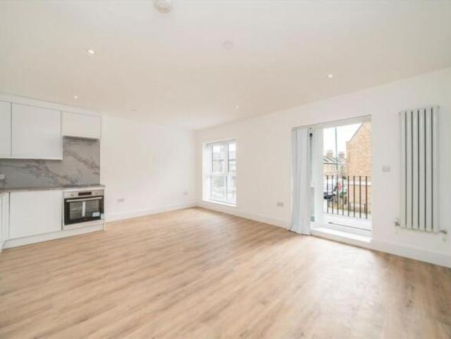 Flat for rent in The Rise, Isle Of Man