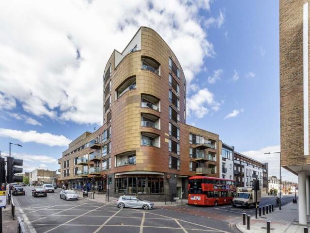 Flat for rent in The Rise, Isle Of Man