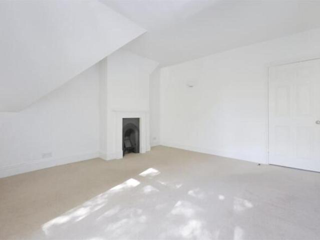 Flat for rent in Carshalton, Greater London