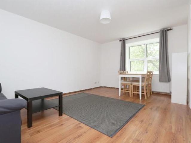 Flat for rent in Cat Hill