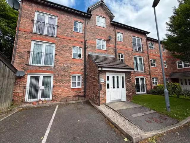 House for rent in Lee Bank, Greater Manchester