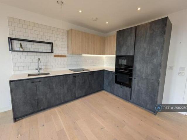 Flat for rent in Cat Hill