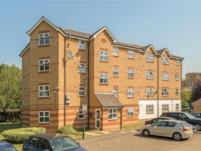 Flat for rent in Cat Hill