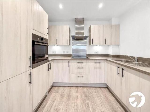 Flat for rent in Bourne Vale, Kent