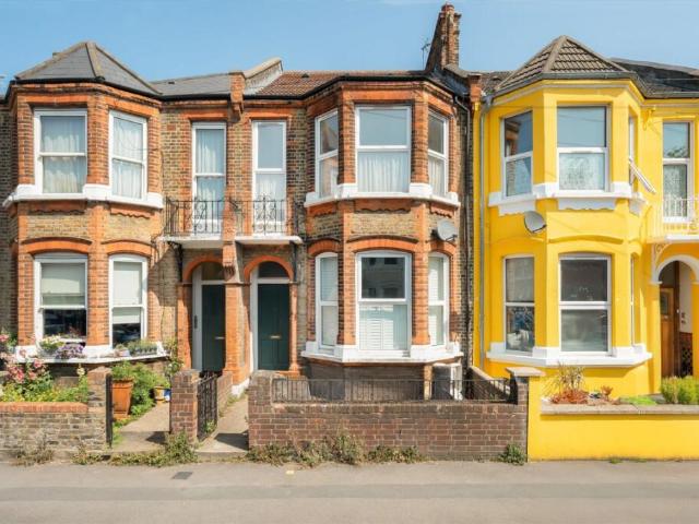 Flat for rent in Kensal Rise