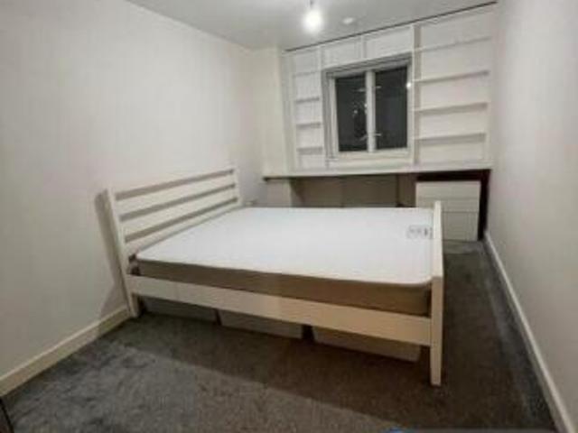 Flat for rent in Cat Hill