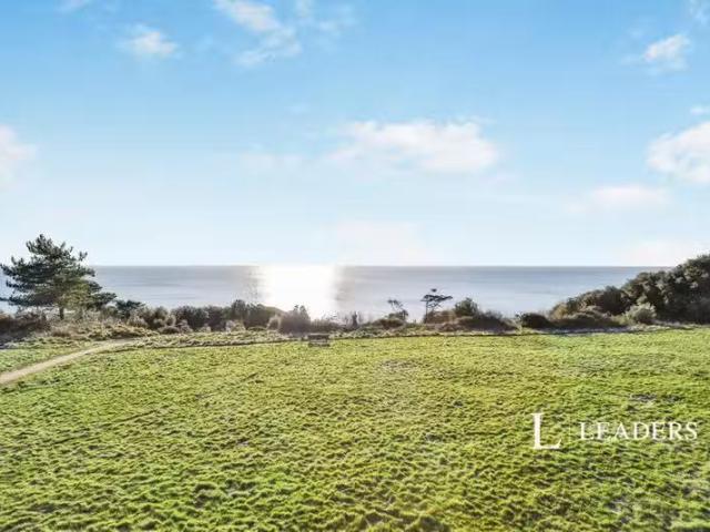 House for rent in Highcliffe