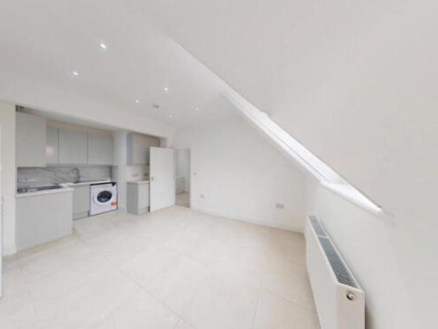 Flat for rent in Cat Hill