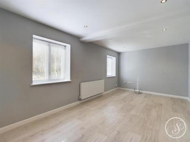 Flat for rent in Holme Valley, Holmfirth