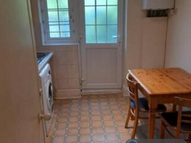 Flat for rent in Cat Hill