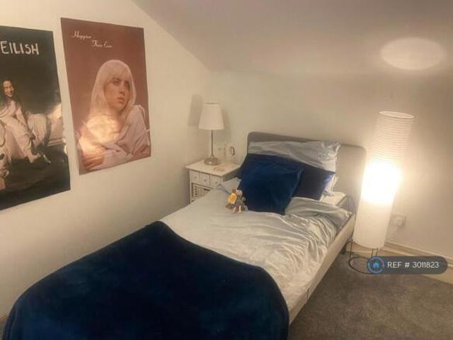 Flat for rent in Cat Hill
