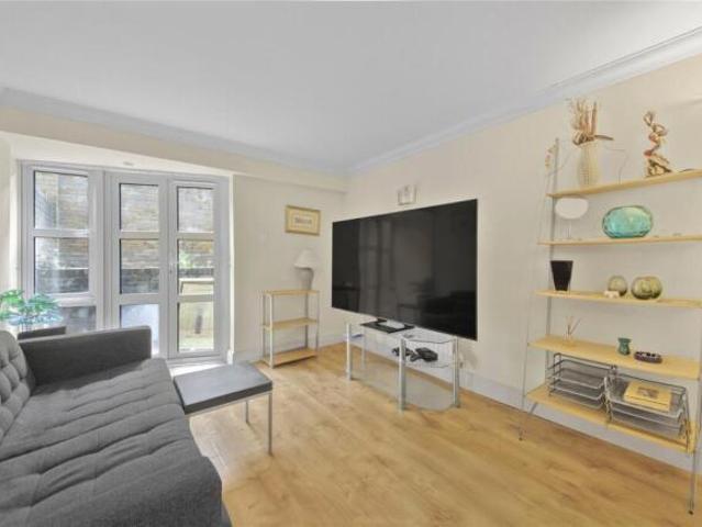 Flat for rent in Belvedere, Greater London