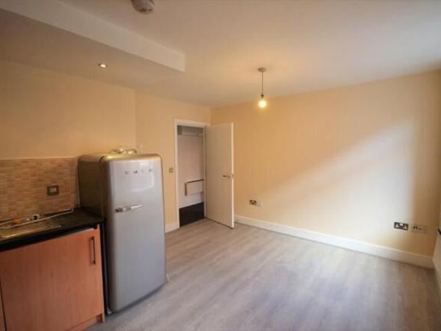 Flat for rent in Brentingby, Leicestershire