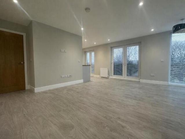 Flat for rent in Cardonald, Scotland
