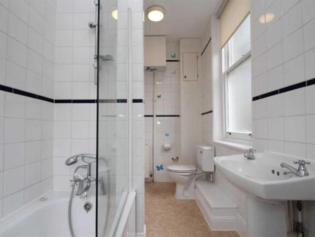Flat for rent in Highgate, Greater London