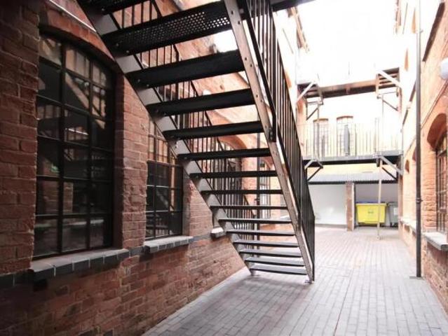 Flat for rent in South Lane, West Yorkshire