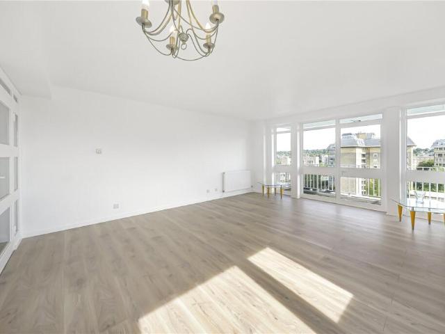 Flat for rent in St John's Wood