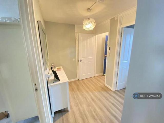 Flat for rent in Cat Hill