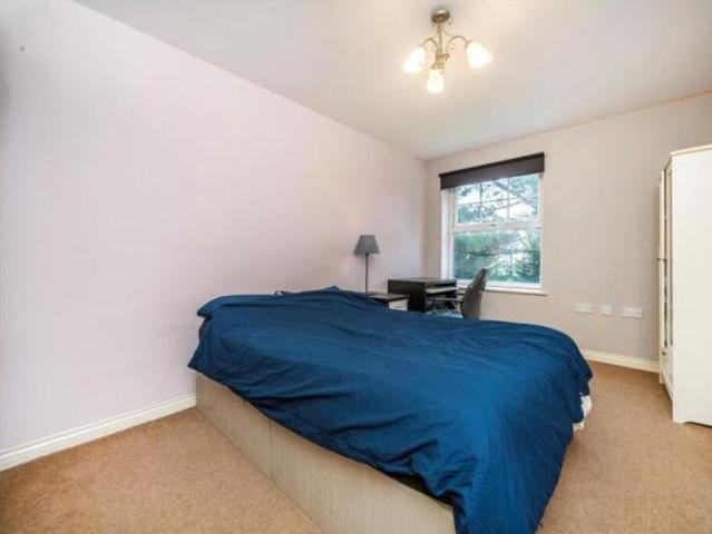Flat for rent in Acton, Greater London