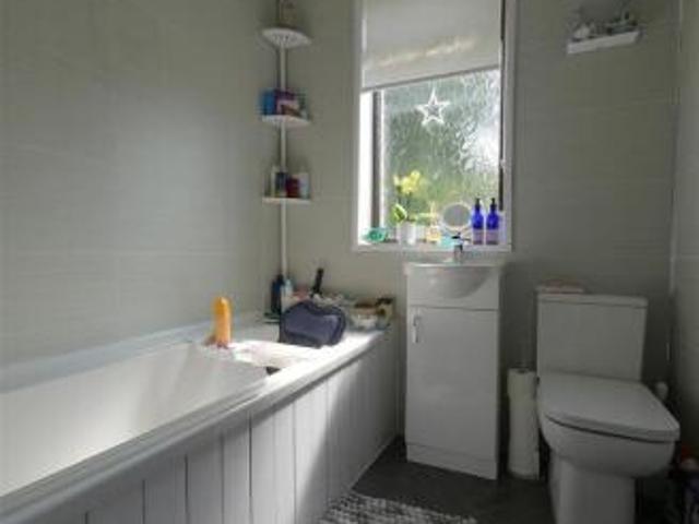 Flat for rent in Knightswood, Scotland