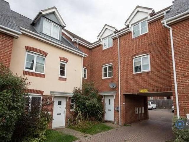 House for rent in West Sussex